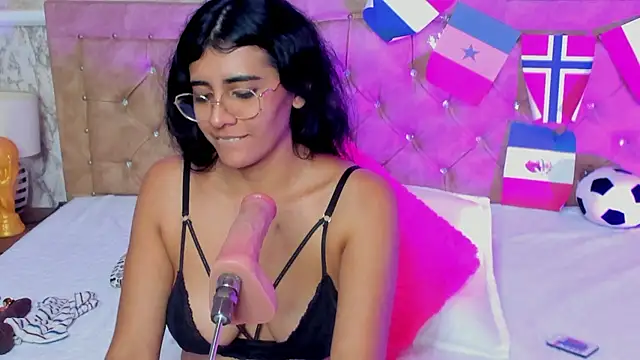Scarlett__Moon live cam on StripChat