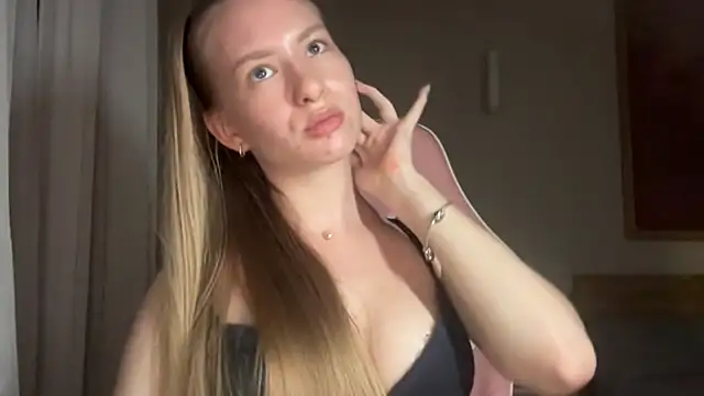 DarimBlondie webcam