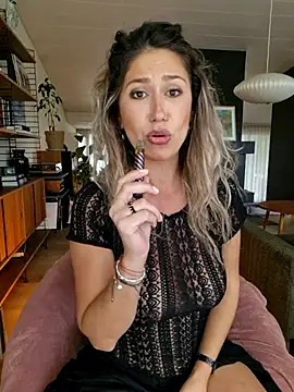 CelynaRoss Live Web Cam Show