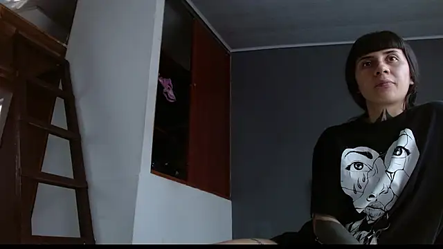 Emilia_1995 webcam