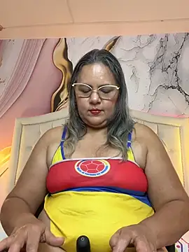 Lucy_Milf_474