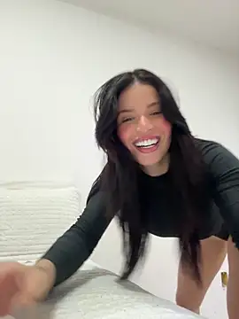 Rafaellaz Live Web Cam Show