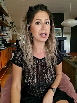CelynaRoss Live Web Cam Show