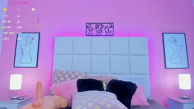 charlotte_kisss webcam