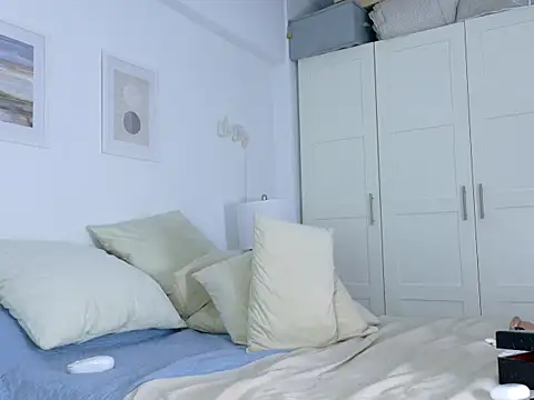 MissFrenchy webcam