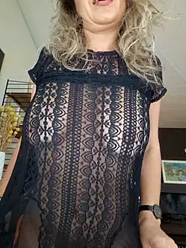 CelynaRoss Live Web Cam Show