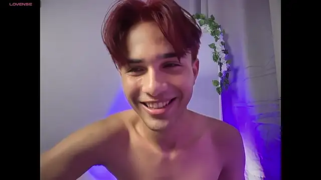 attlas1 live cam on StripChat