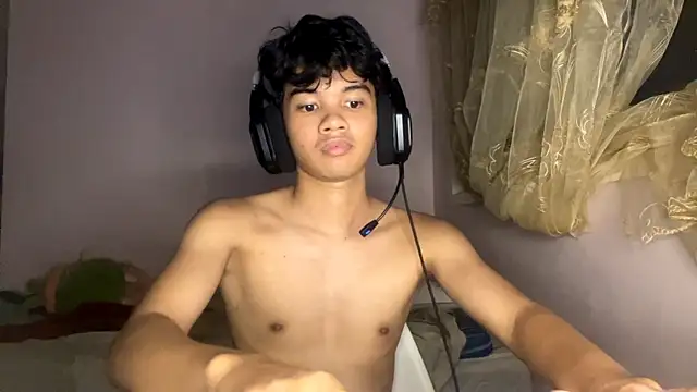 liam_alttwink live cam on StripChat