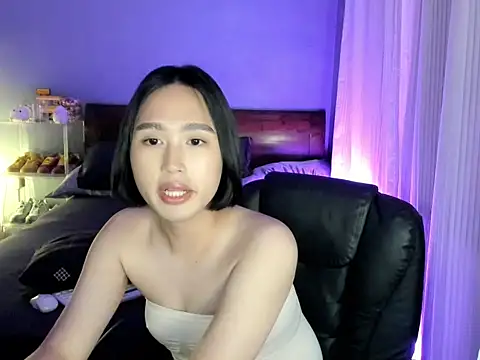 why_notcoconut live cam on StripChat