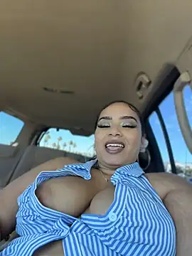CarmelaAnthony Live Webcam on Stripchat