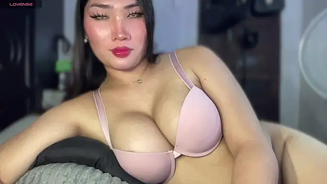 Model: Miss_Deliciousness