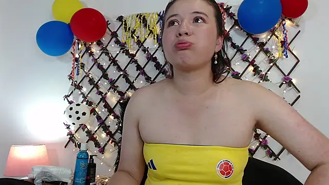 Samantha_Wallker live cam on StripChat