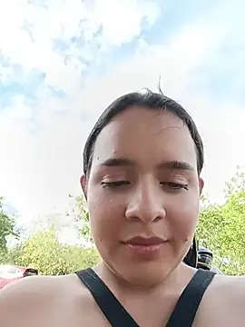 Julieth_hot-69 webcam