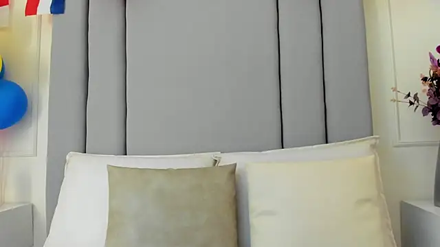 CannelaSmith webcam