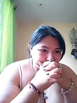 LauraHorny69 webcam