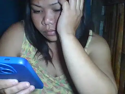 MommyKaye30 live cam on StripChat