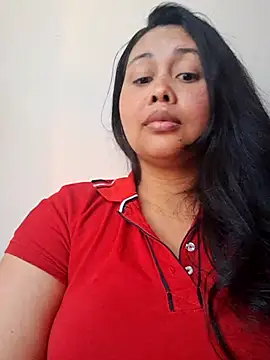 Alessandraa- live cam on StripChat