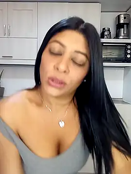 lashmy111 - Lashmy111's free webcam - UK Sex Cams