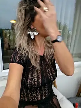 CelynaRoss Live Web Cam Show