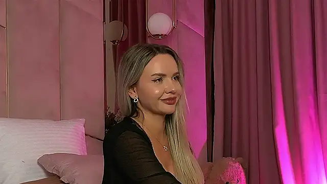 KatyaBelle webcam