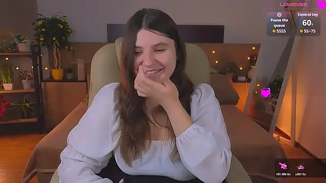 Viola__Shy webcam