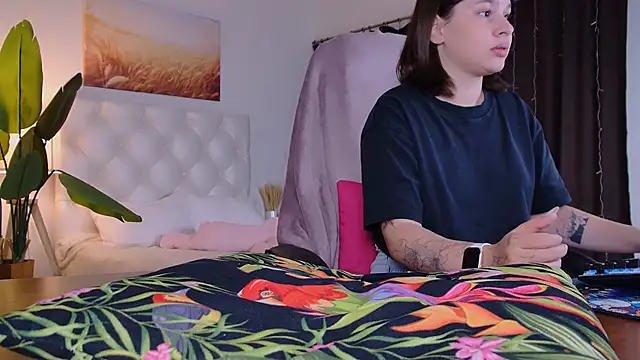 KimClarks_ webcam