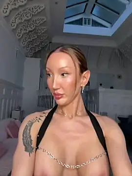Allana29