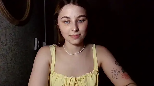 Touch_And_Run live cam on StripChat