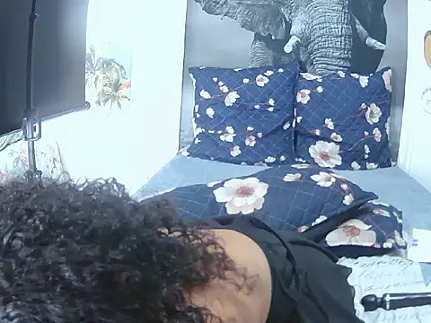 DivineShady webcam