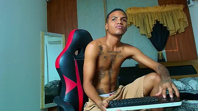 artur_collins_ webcam