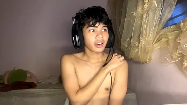liam_alttwink webcam