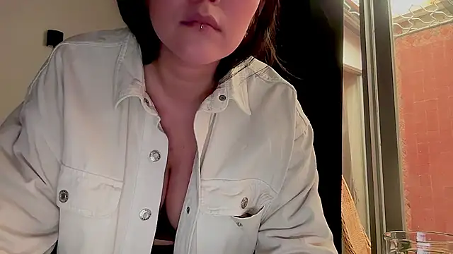 MarcellaGriffin webcam