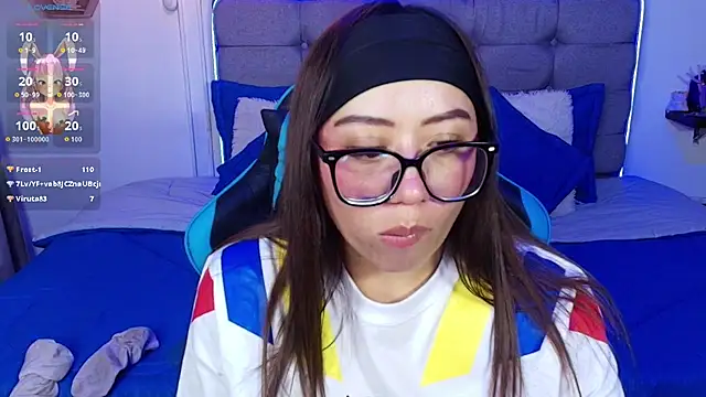 Kata_Bigboobs webcam