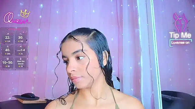 SunnyGilmoree webcam