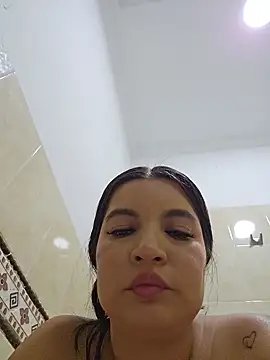 Pretty_Julieta webcam
