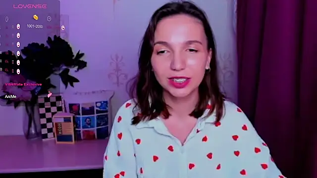 KindHazelHere_ webcam