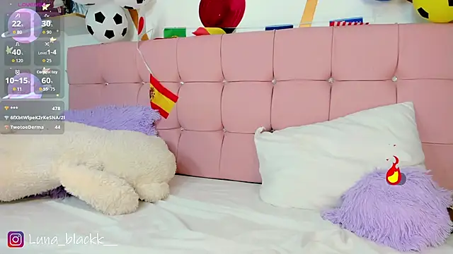 Luna_blackk webcam