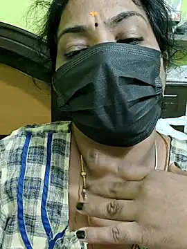 Tamil_Mithra webcam