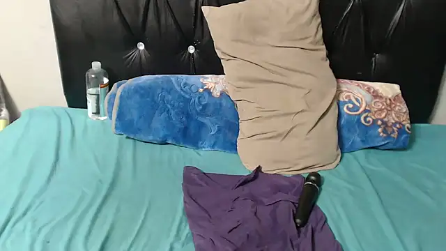 Wild_RoseXX webcam