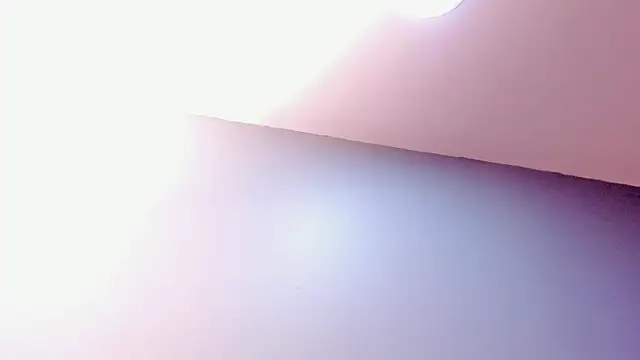 Lia_owenss webcam