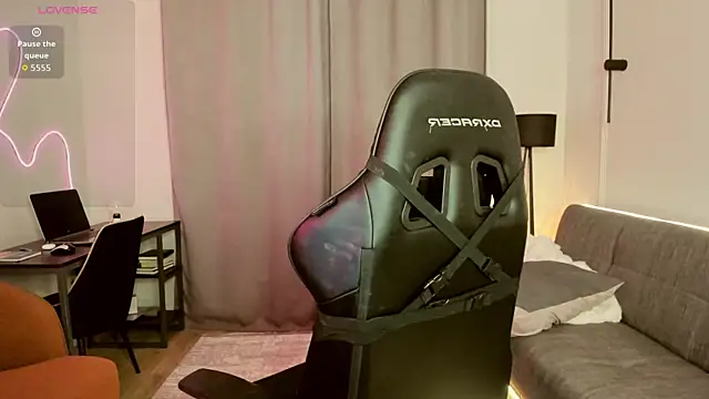 lilly_mighty webcam