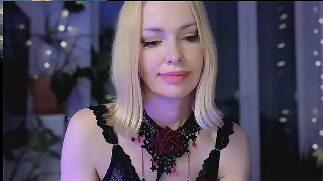AbsoluteGoddess webcam