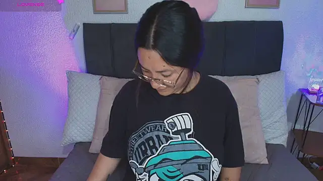 samm_curvy webcam