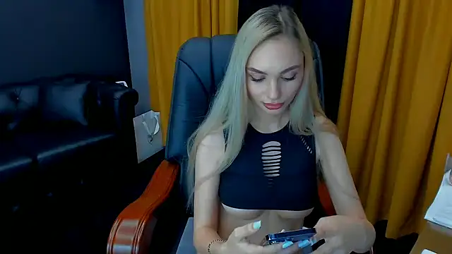 HaleySweet18 webcam