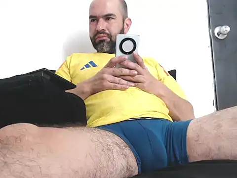 hairyandbigmann webcam