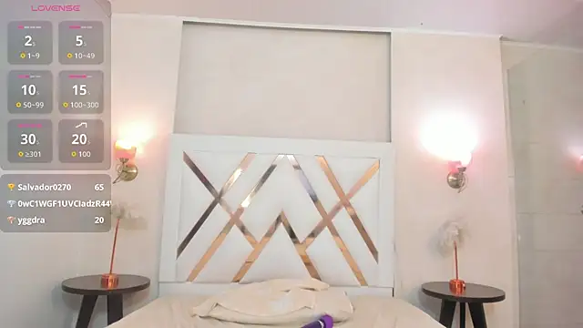 Sky_Collins_ webcam
