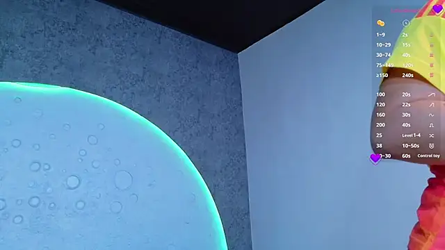 ReinaChloe webcam