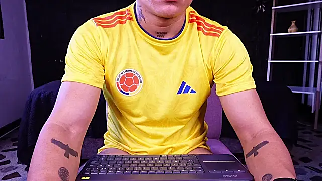 LiamDeep webcam