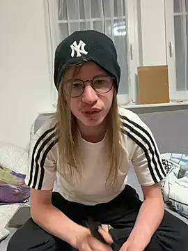 YoungSebi webcam
