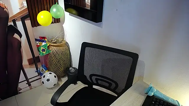 Chantal_Evans7_ webcam